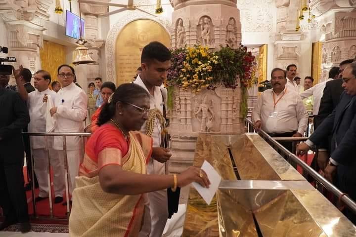 अयोध्या स्थित राम मंदिर की तस्वीर, जहां चढ़ावे की रकम को लेकर जांच जारी है।